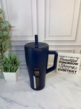 Brumate Matte Navy Era 30oz BNWT